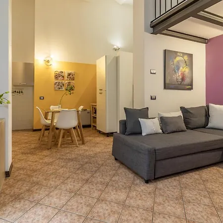 Centro Elegant Duplex