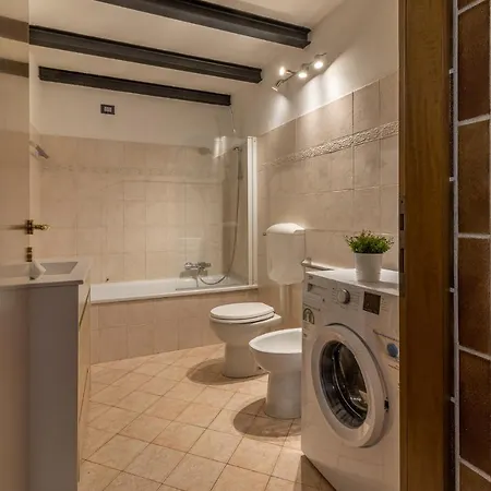 Centro Elegant Duplex Apartment Ferrara